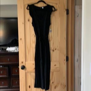 Old Navy Black Fluttersleeve pants jumper